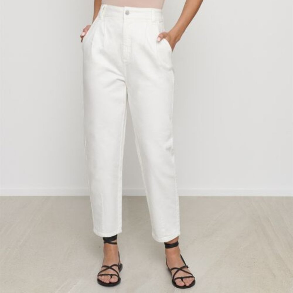 Dynamite Off-White Marshmallow Gigi Ultra High Waist Jeans With Pleats (Size 27)